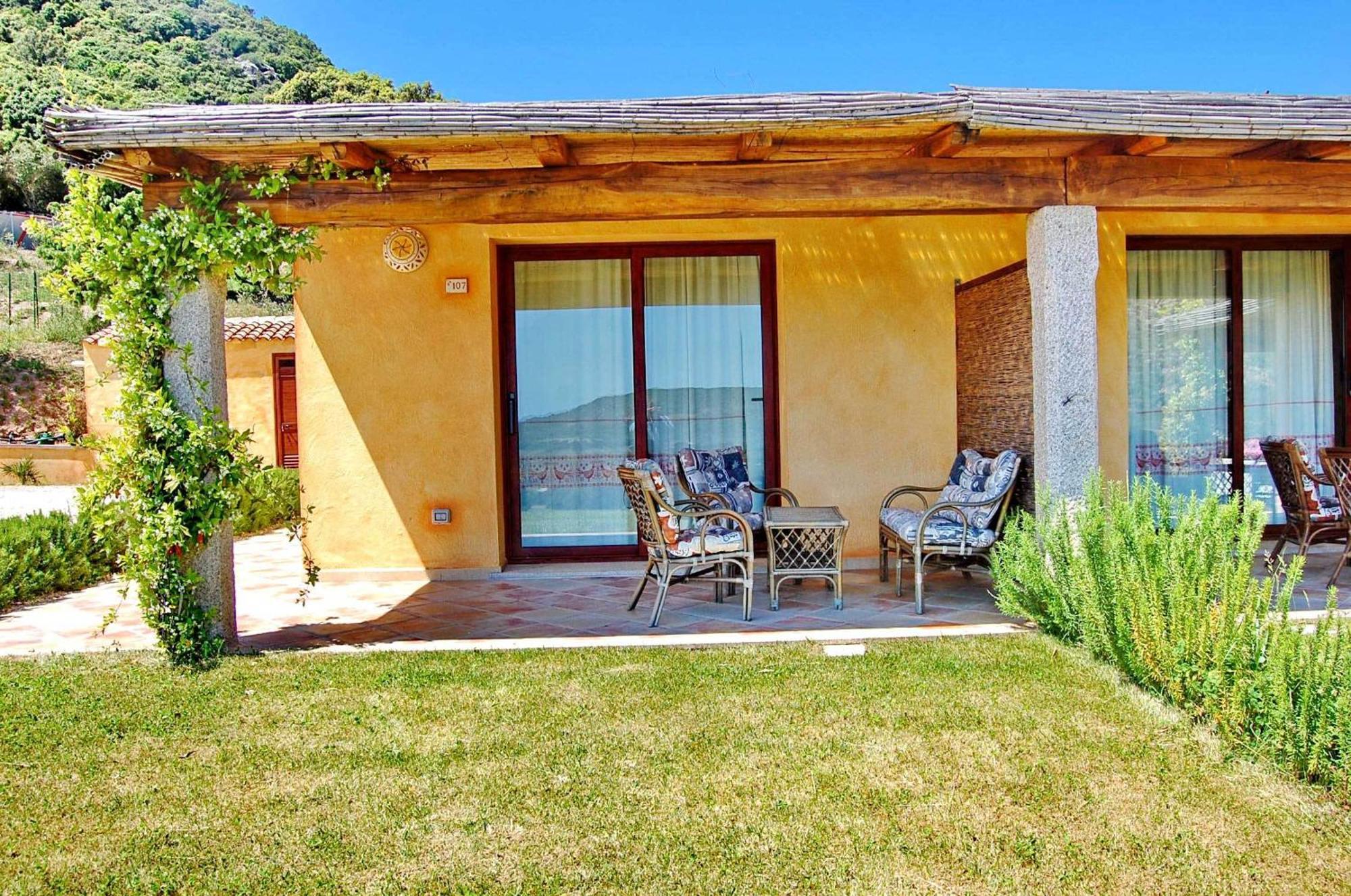 Li Teggi Turismo Rurale San Teodoro  Exterior photo